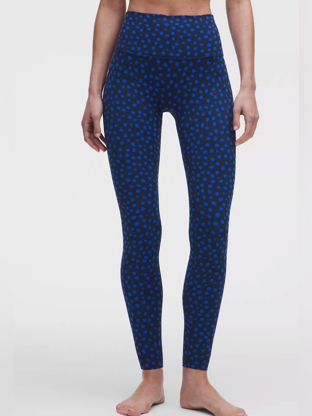 New lululemon Align No Line™ High-Rise Pant 28"
Size 10 or size 8